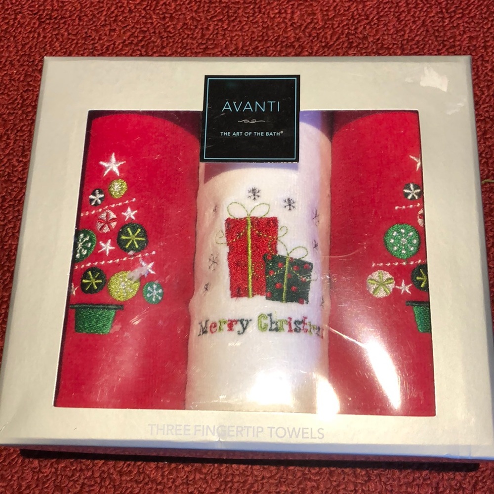 NEW! 3 Christmas hand towels